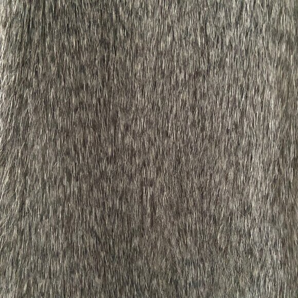 DYNAMITE Grey Faux Fur Vest - Size XS-S - Picture 2 of 6